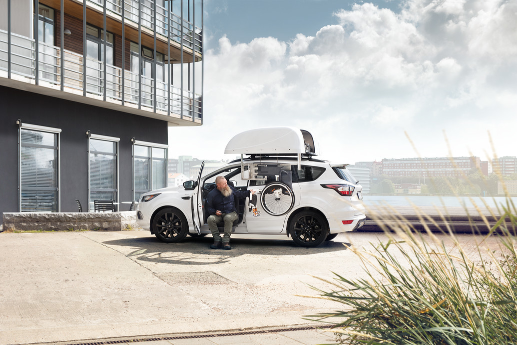 Carica carrozzina da tetto