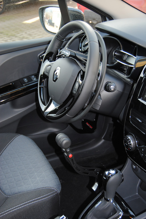 Acceleratore a cerchio sotto-volante