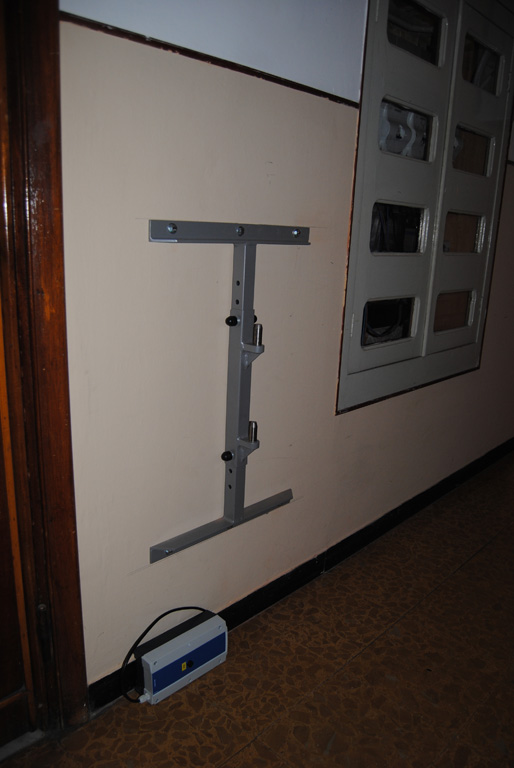 Staffe di fissaggio a muro per gruetta Handylift