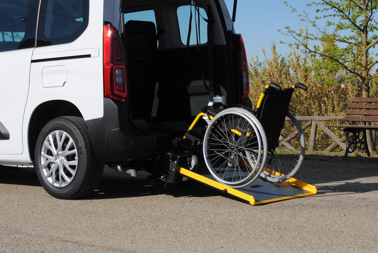 Fiat Dobl&#242; Combi &quot;HANDY API&quot;