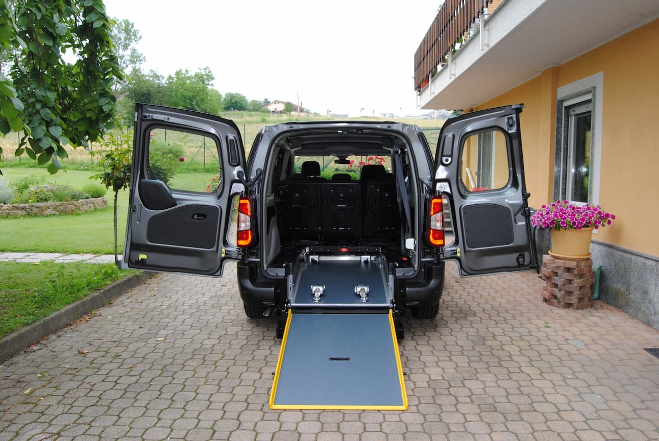 Fiat Dobl&#242; Combi &quot;HANDY API&quot;