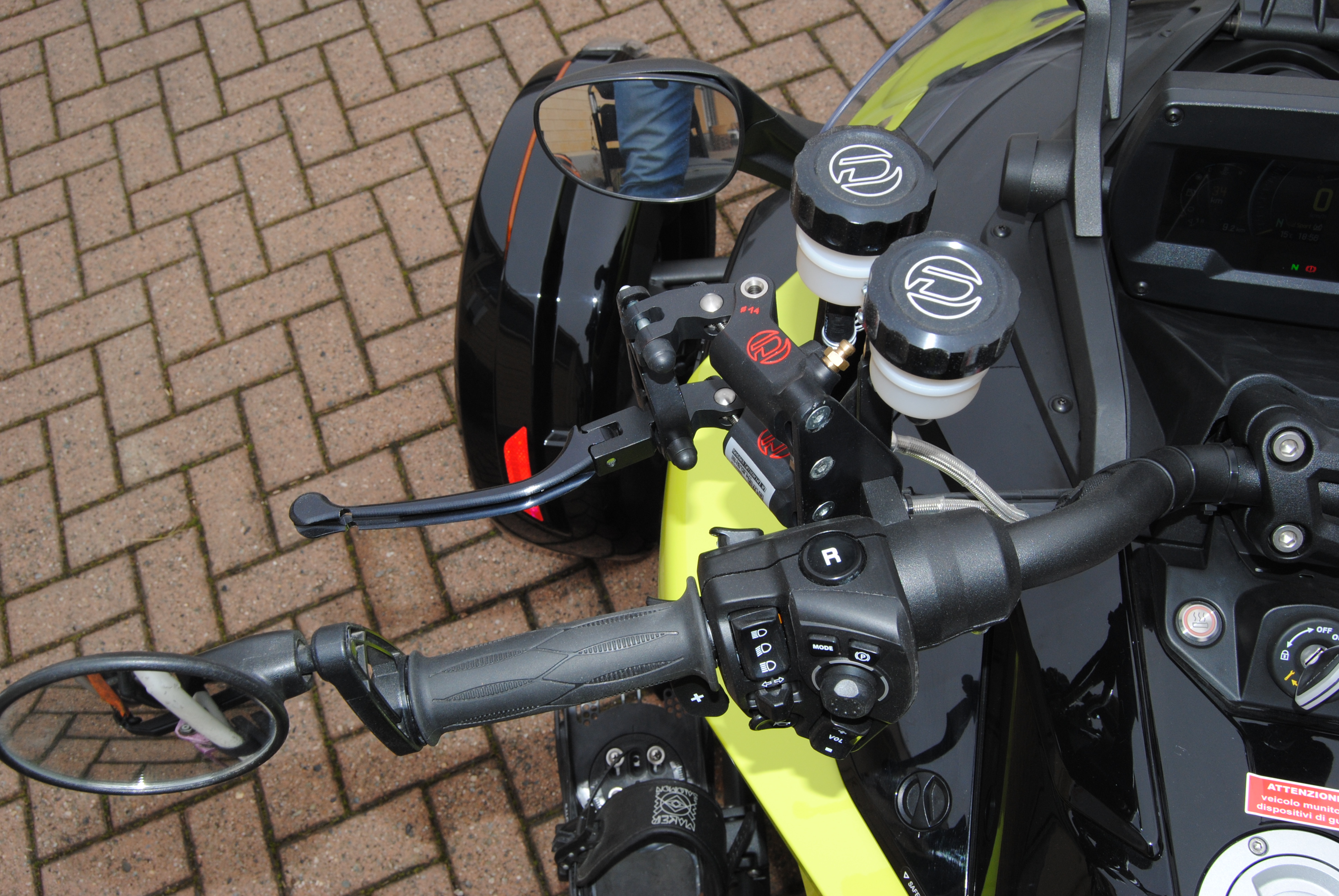 Frenata integrale a manubrio