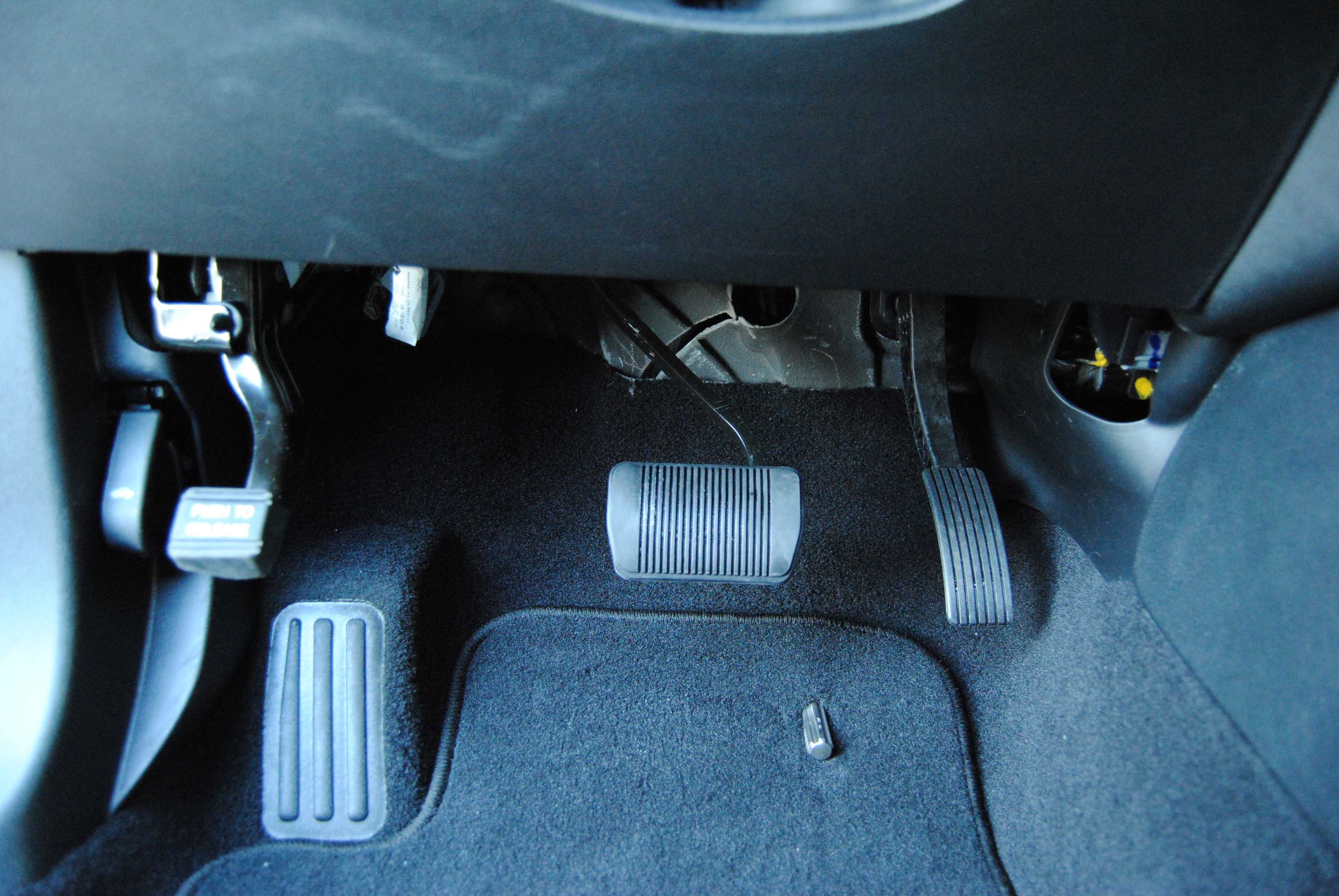 Acceleratore invertito a sinistra meccanico