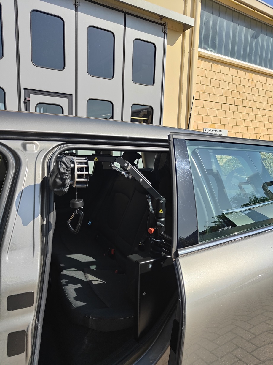 Verricello solleva carrozzina