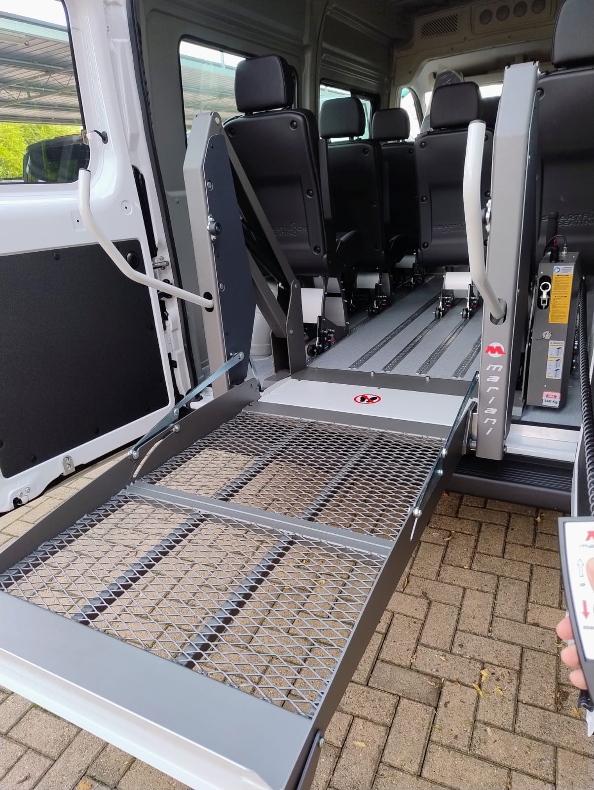 Sollevatori bi-braccio