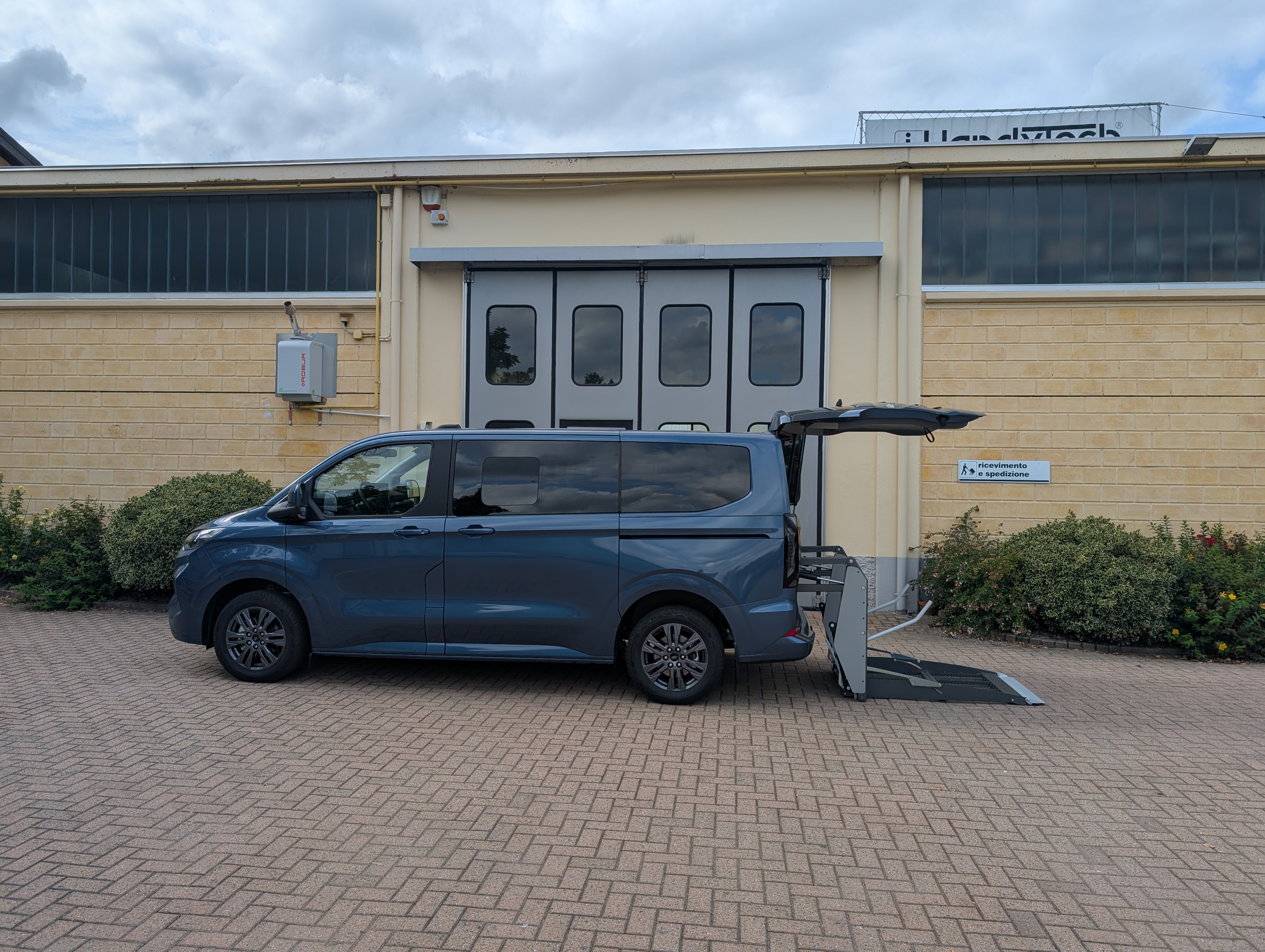 Sollevatori bi-braccio