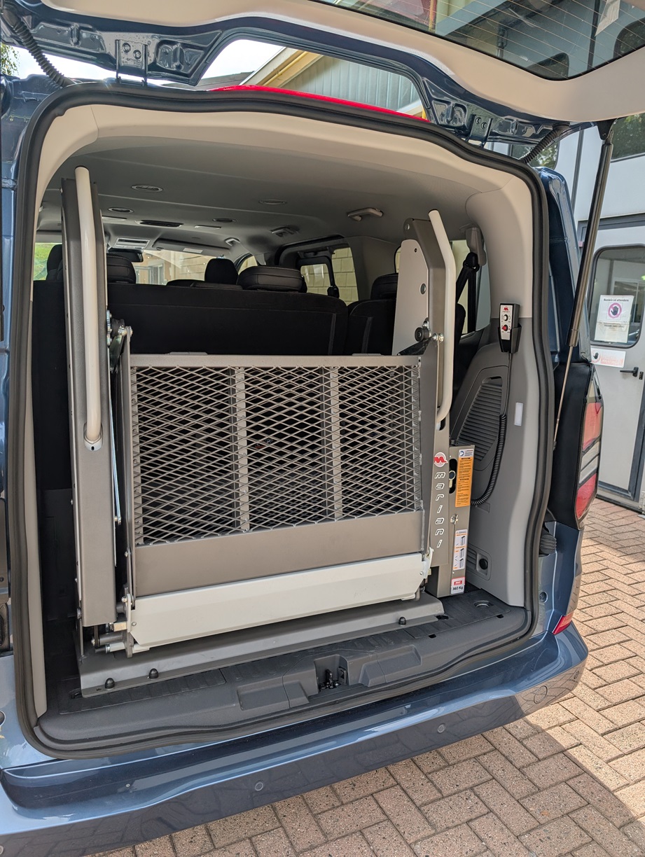 Trasporto collettivo con sollevatori automatici o rampe servoassistite