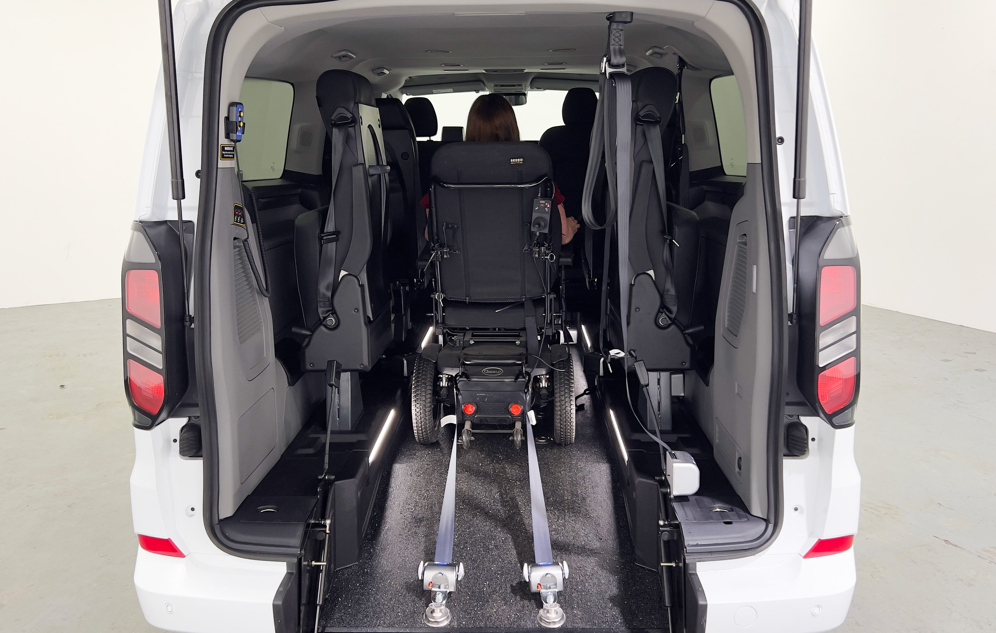 Ford Tourneo Custom &quot;INDEPENDENCE TWIN&quot;