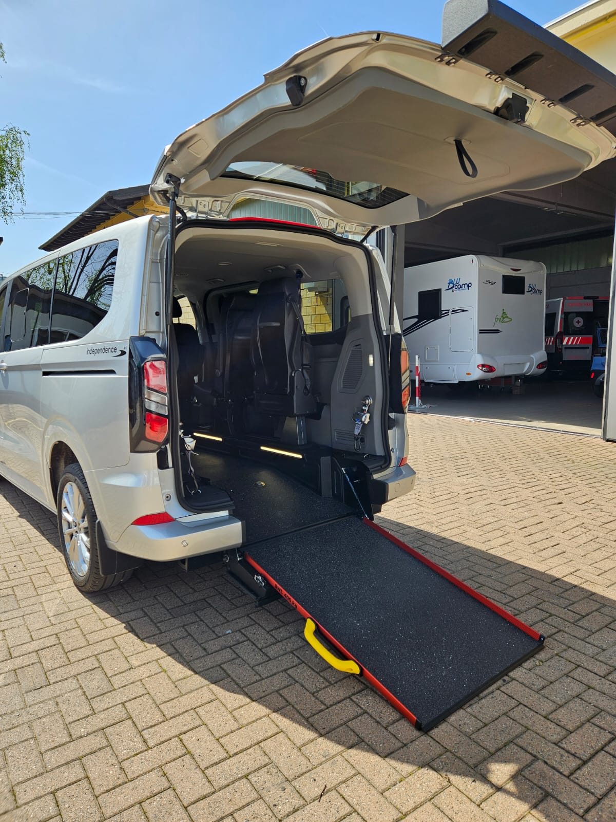 NUOVO FORD TOURNEO CUSTOM RIBASSAMENTO DEL PIANALE