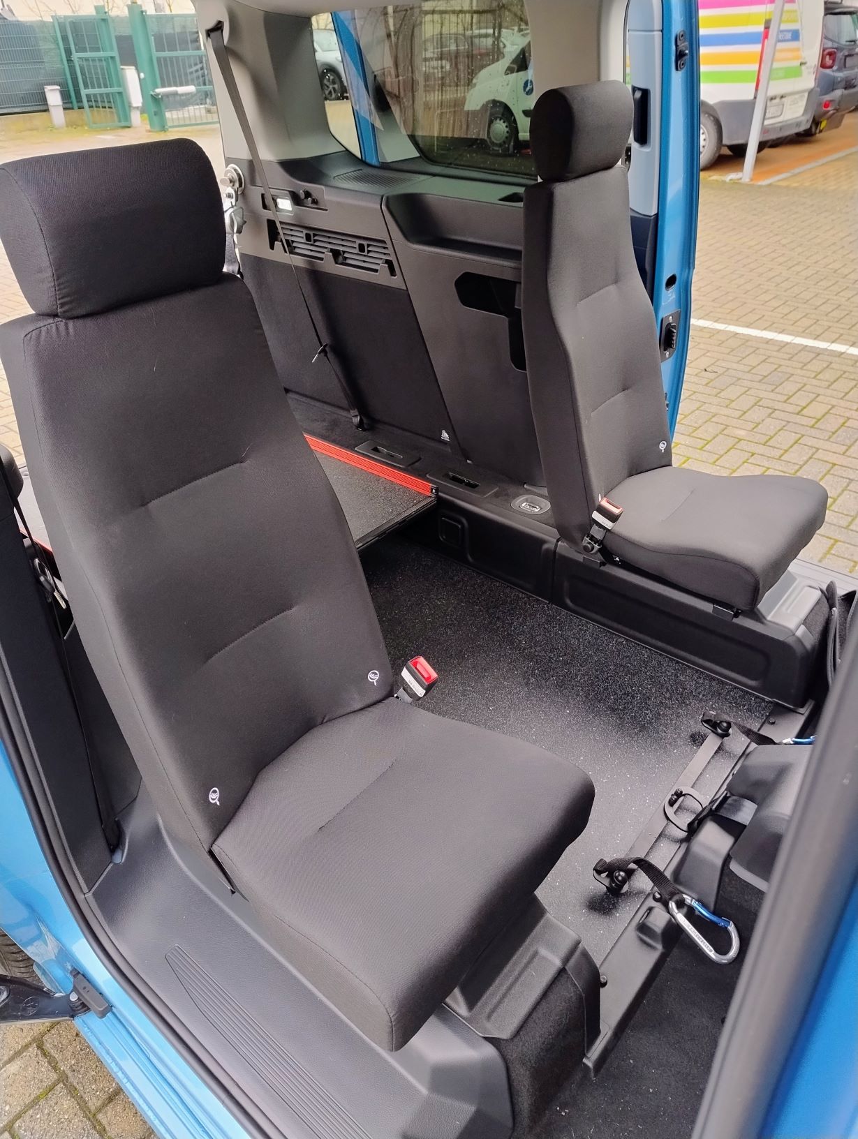 NUOVO FORD CONNECT FREEDOM P.LUNGO P.CONSEGNA