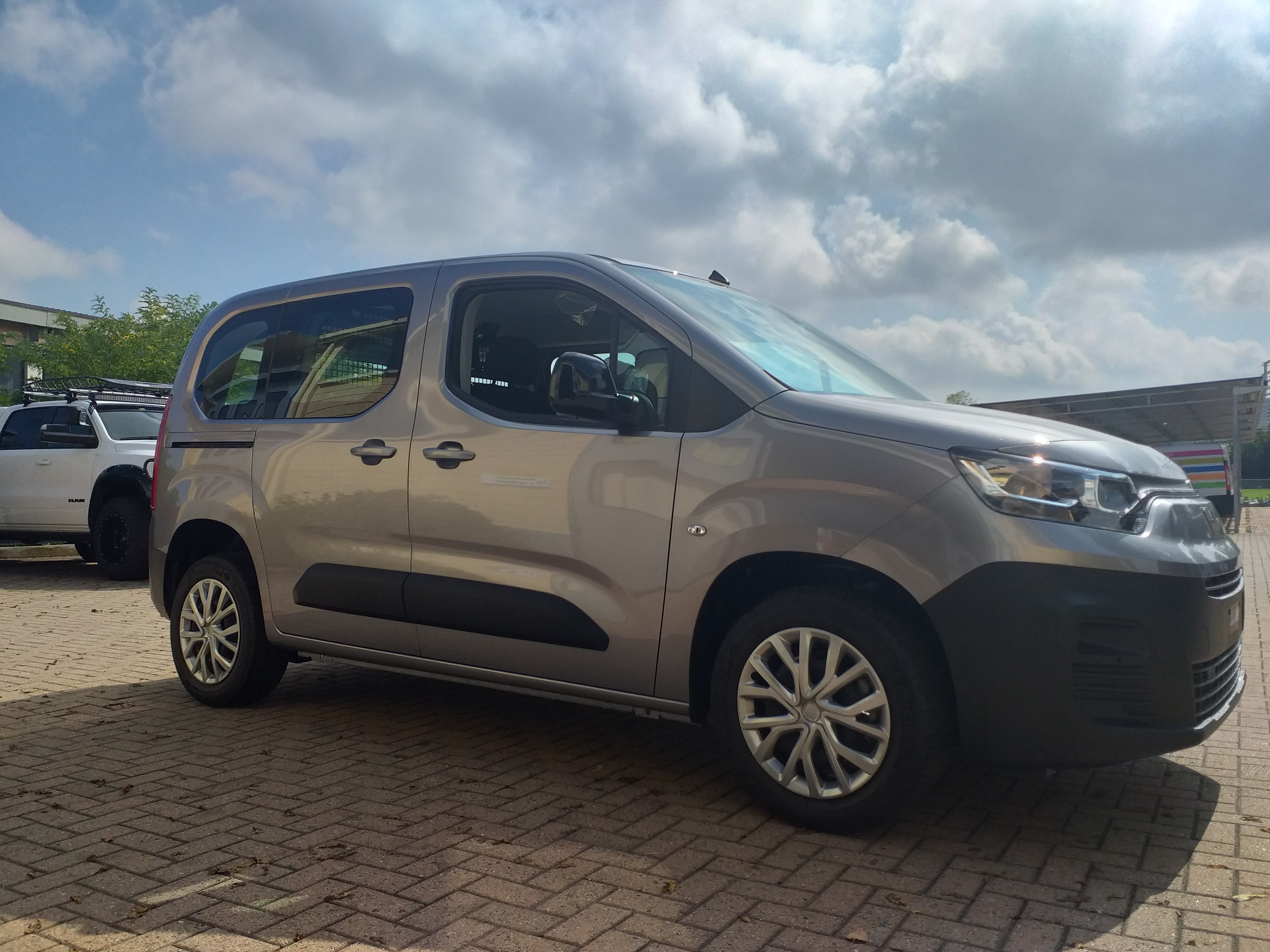 FIATO NUOVO DOBLO CON RIBASSAMENTO DEL PIANALE