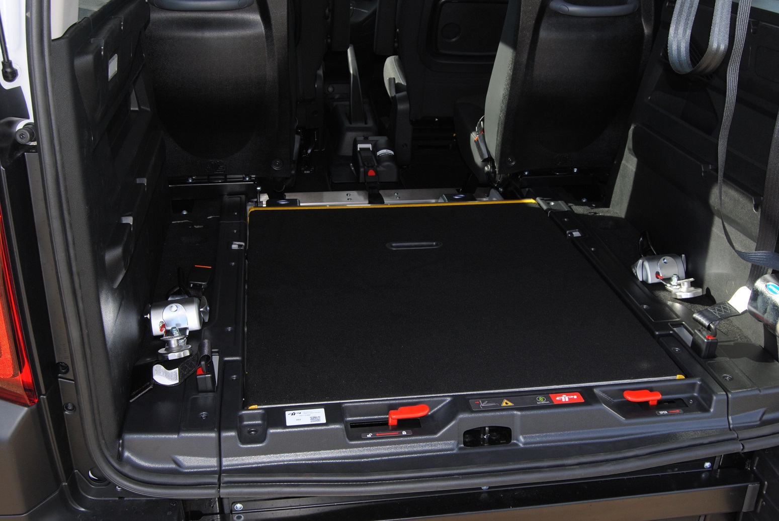 FIATO NUOVO DOBLO CON RIBASSAMENTO DEL PIANALE