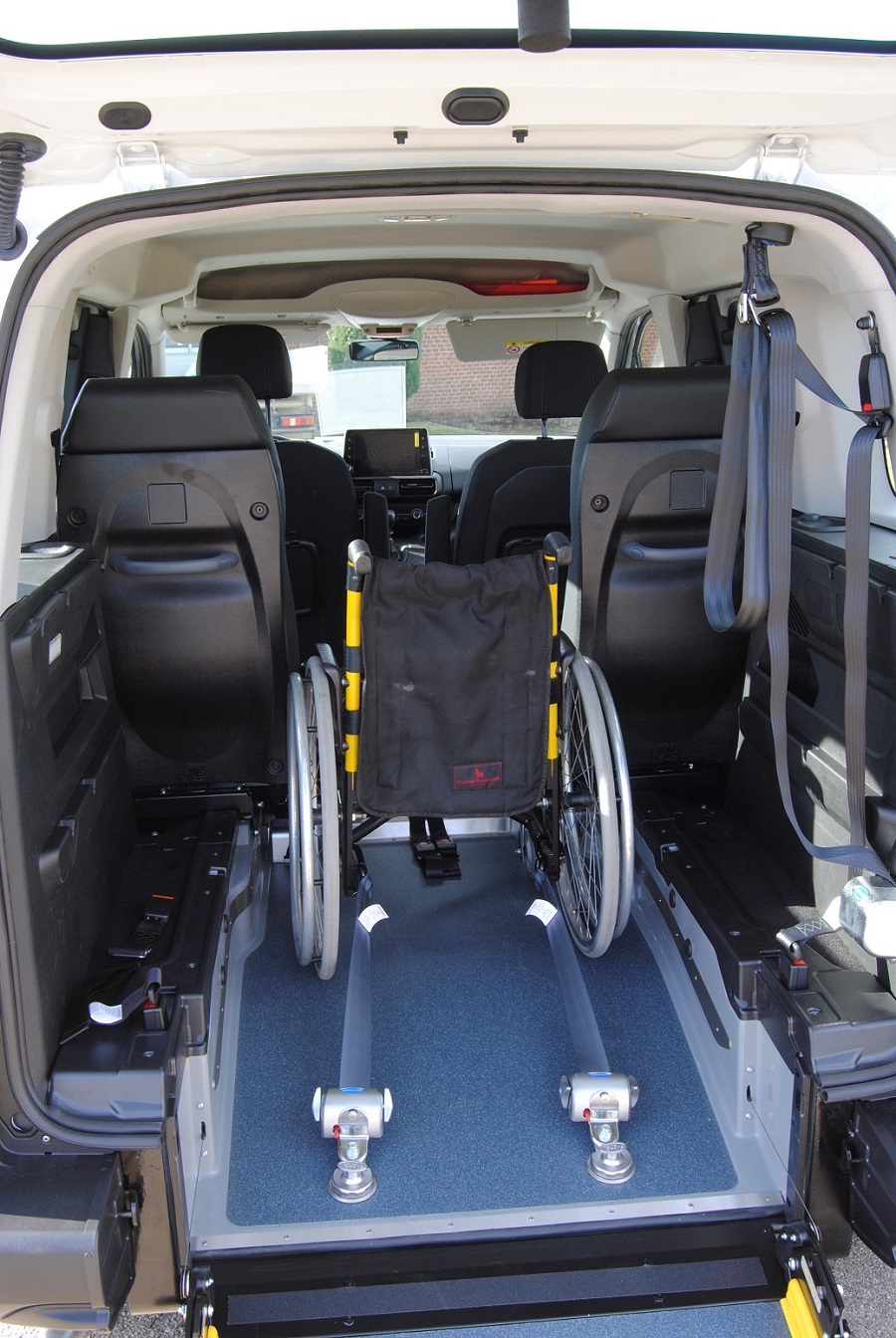 FIATO NUOVO DOBLO CON RIBASSAMENTO DEL PIANALE