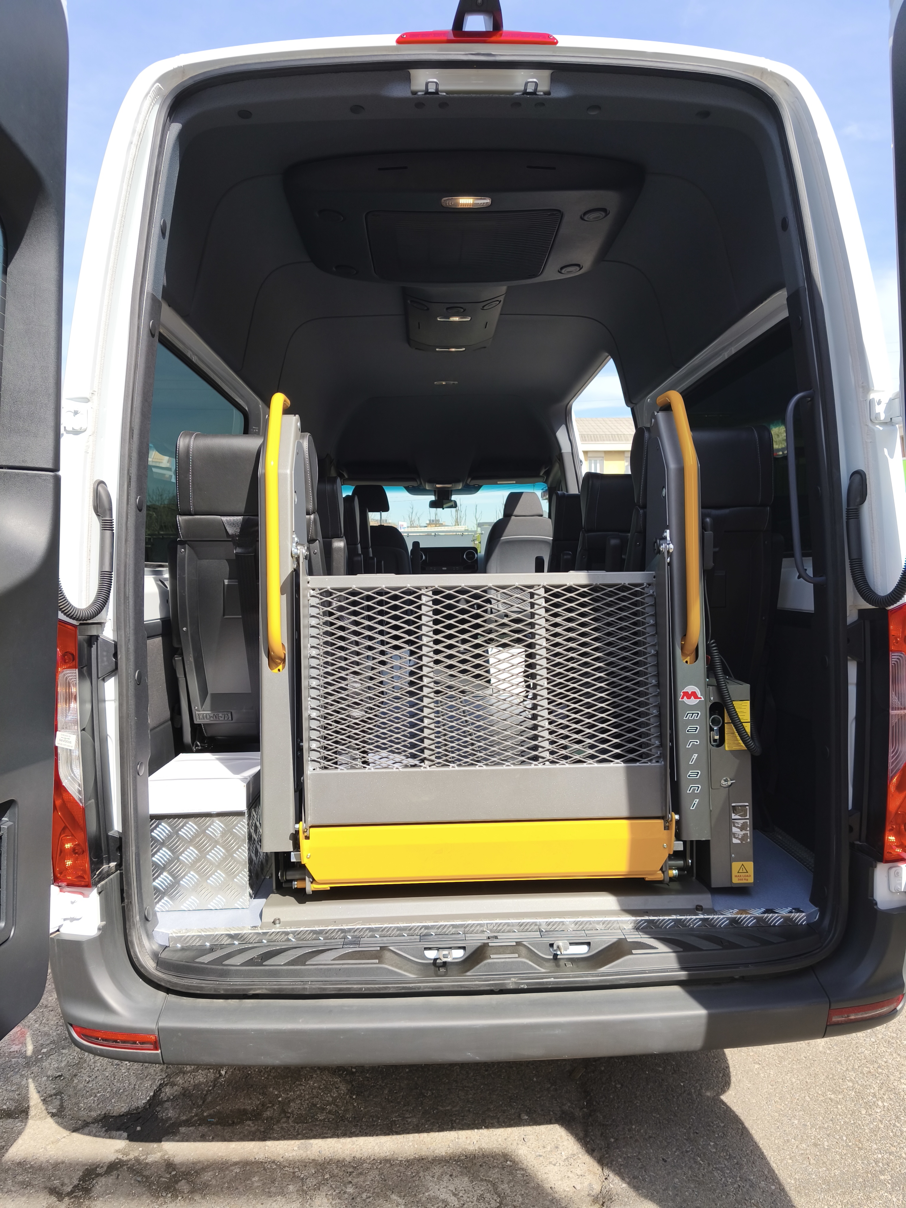 MERCEDES SPRINTER PRONTA CONSEGNA TRASPORTO COLLETTIVO